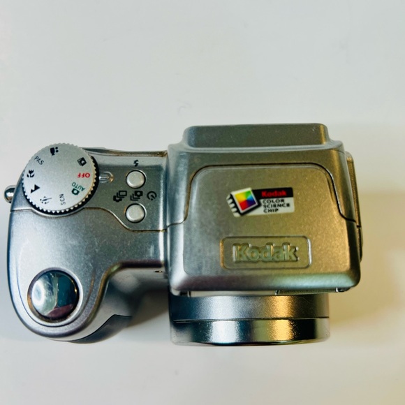 Kodak EasyShare Z700 4.0MP Digital Camera - Silver Tested- Works - Picture 3 of 3